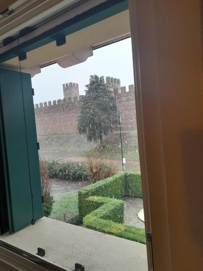 Bed And Breakfast Castello Виллафранка-ди-Верона Экстерьер фото