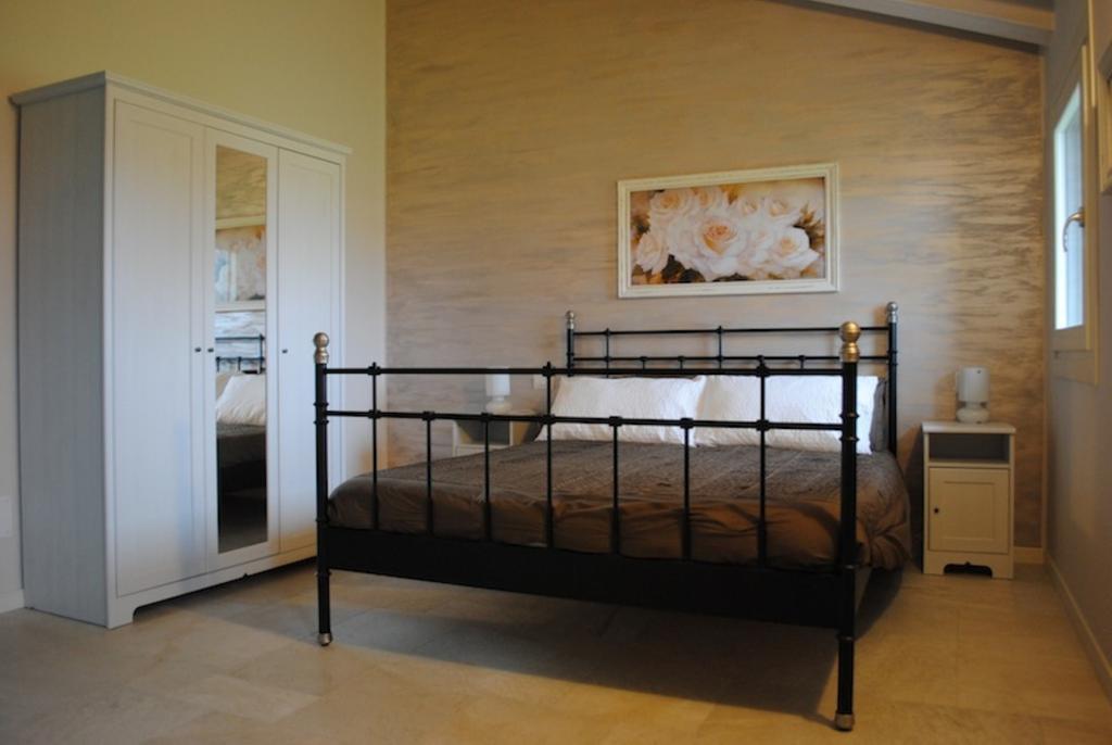 Bed And Breakfast Castello Виллафранка-ди-Верона Номер фото
